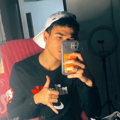 Erickzin_01's profile picture. 