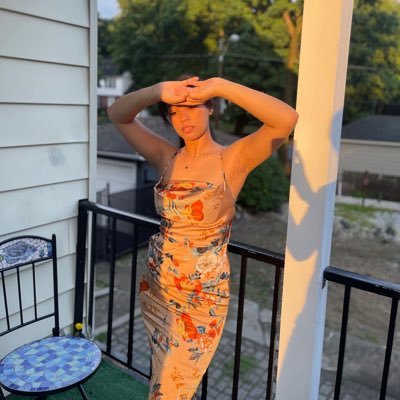 Nichols College ‘23 I'm just a girl with dreams trying to figure it out
