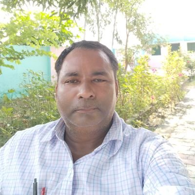 ज्ञान' रूपी दीपक प्रज्वलित करने वाला शिक्षक' प्रणाम गुरुवर जी 🙏