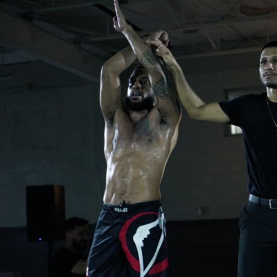 Afro 🇩🇴 Jiu Jitsu Black belt. @10thplanetBtown made. @10thplanetmiami Moon Head. ΣΛΒ. Business inquiries & privates contact Gtejadajj@Gmail.com #TrainorDont