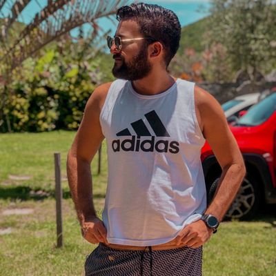 Carioca 021🏖
Administrador e pós graduando em gestão de negócios 💻
Flamenguista ⚫️🔴
Pisciano♓
Amante da vida e da praia ⛱
IG: mathbalencar