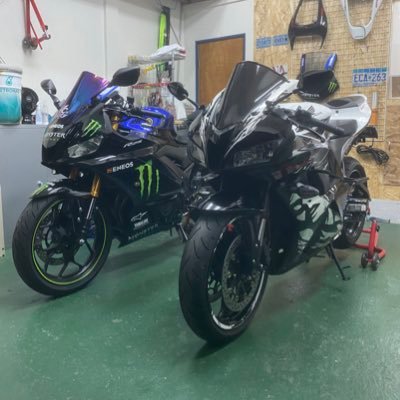 YZF-R25 Monster Energy CBR 600RR Layla edition