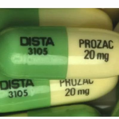 PharmD, married to a statistician/biologist, homesteading, no political affiliation, anti-BigPharma/BigFood, food will kill you slowly, aka @blondepharmchic