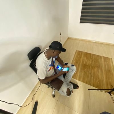 NwanduOfficial's profile picture. righteous