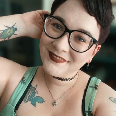 Allie_Beau's profile picture. Cruelty free 🐇 | Love is Love 🏳️‍🌈 | Bugs are friends 🪲🐝🐞🐜