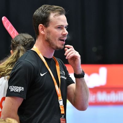 National Team Coach of swiss unihockey🇨🇭. Leadership Consultant.📈

Father of Winston, James and Eton. Husband of Martina.👨‍👩‍👦‍👦