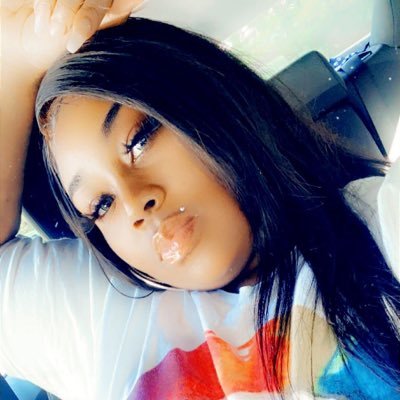 SC: QUEENVAL256 IG:TrustingVee Let’s Network ✨ closed mouth don’t get fed 🍃