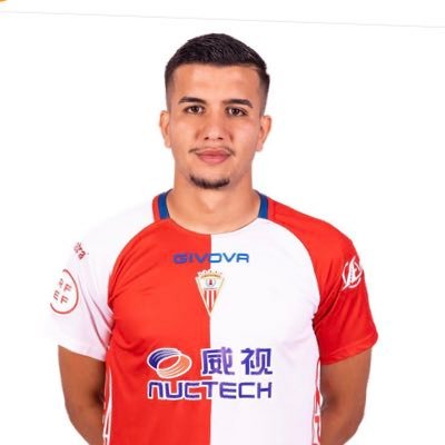 Delantero bicicletero. Cuenta de seguimiento a los goles que marca ousama en el fútbol profesional . 0 goles en 4 temporadas le avalan