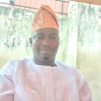 Poultry Veterinarian🐔||Large Animal Practitioner🐂 ||Farmer🚜||Husband💍||Father👨👧👦||Muslim☪||Ex-May📚|| @UniIbadanAlumni🎓||Gemini♊️||@Arsenal fan🔫||💭☆