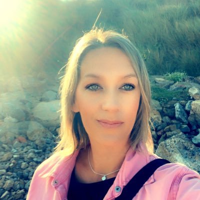 summer_pz's profile picture. Intrigued by life.
