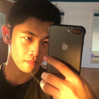 sui79815770's profile picture. 