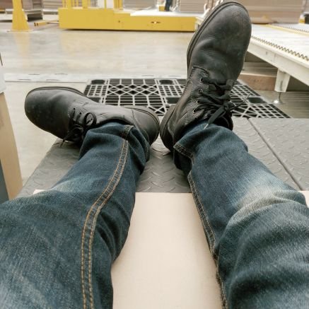 NyiNyiT76662861's profile picture. 💪💪💪