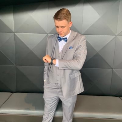 TitusConverse14's profile picture. I am the pineapple guy. SVP calls me Gavin