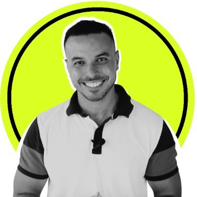 Hago videos en YouTube sobre Herramientas digitales enfocadas en facilitar nuestra vida y negocios