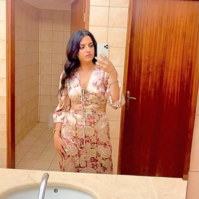 ammakri96's profile picture. 