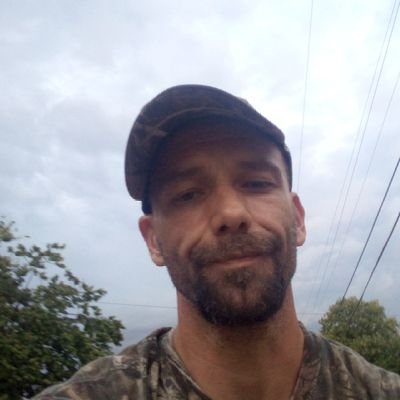 JoeyMon40025432's profile picture. 