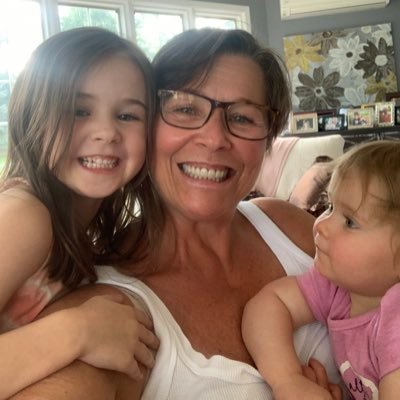 ssinofsky's profile picture. I love my family my friends and my country!!