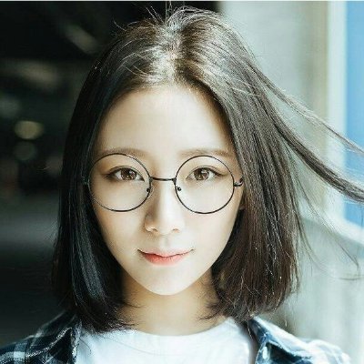 Kouichi1Hamada's profile picture. 【メガネ女子】特化アカウント
メガネをかけたあの子のメガネにかけたい
 #めがねっ娘  #メガネっ娘  #眼鏡っ娘  #メガネ女子
視聴は🔞18禁でお願いします。