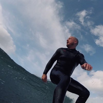 @wearebeatnik Founder + Creative Director, surfer, rock climber + ultra trail runner