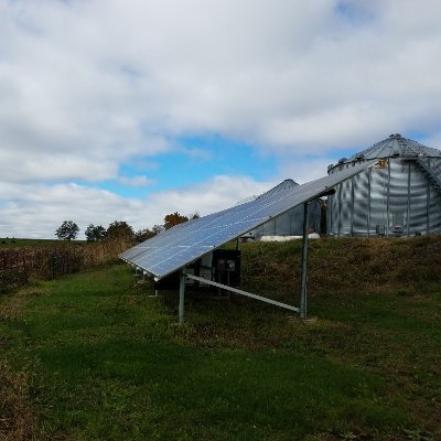 Iowa farm kid doing policy for the clean energy revolution.