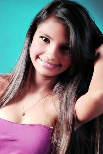✿ Então 
        sē liguē , e busquē felicidadē
                        Pra ēxistir 
historia tēm quē ēxistir verdadē (+music ♫'