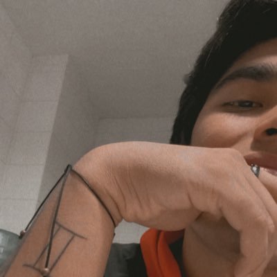 jonny_20012's profile picture. 