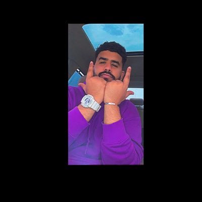 drake 🦑 ’ انسان تافه وكل اهدافو في الحياة طلعت تسلل ):