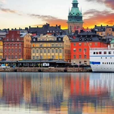 LowellCastillo7's profile picture. your