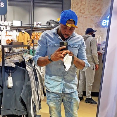 instagram: @King__Nary and my podcast page @Kickz_n_cologne FB: Canary Green