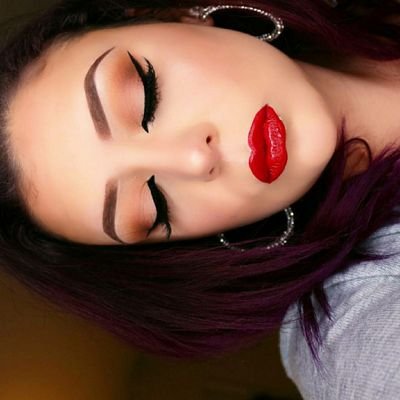 funny, fabulous & glamorous
♡ Makeup Artist
♡ Hairstylist
♡ Sims Player
Don't box me in, I love many different things!
https://t.co/VtAJSuKZTB
