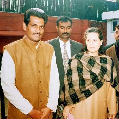 मारवाड़ी हास्य-व्यंग्य कवि(राजस्थान) महाकवि_चन्द्रवरदाई अन्तरर्राष्ट्रीय साहित्य सम्मान से अलंकृत