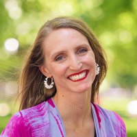 Skye Morét (@seameetsskye) 's Twitter Profile Photo