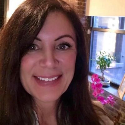Founder HIT News Services, pro Democracy, Mom, news junkie