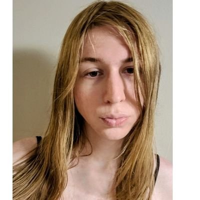24 trans girl 🏳️‍⚧️| gamer |  creator ✨