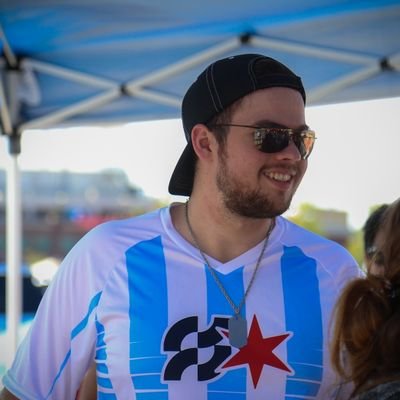 k_lindgren3's profile picture. White Sox and Bears are the source of my pain