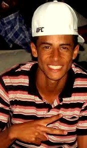 Deus acredita nos meus sonhos (=  #segueae