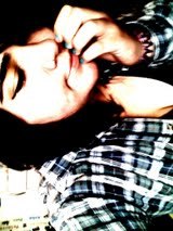 eeu , tao diiferente de vse , eiis que poor dentro uma personalidade minha e poor fora un conceito seeu *-*