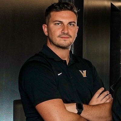 Asst Coach/Recruiting Coordinator, @VandyWBB • 🏳️‍🌈 • Frequent Eater • Cries a lot • Tino’s dad • He/him •