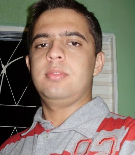 Preocupado com os problemas da vida, dedicado aos meus projetos, preparado pra enfrentar o pior pra se da bem.Tudo que eu consigo, é porque eu corro atrás.