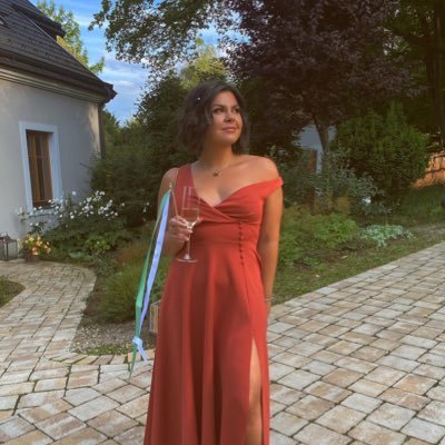 law 👩🏽🎓 • earthling 🌍 • mainly plant based 🌱 • dog mum 🐶 • libra ♎️ • aiming for more sustainability