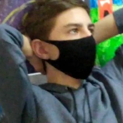 Nikita77370803's profile picture. 