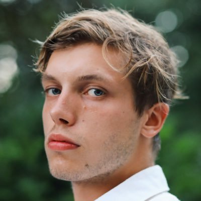 Stellv. Bundesvorsitzender @jusos für Migration, Internat, Queer | stellv. Vorsitzender SPD NN | Hier für Provokationen und Liebesbotschaften | He/Him |🏳️🌈