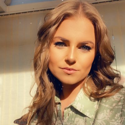 MrsBroadbent18's profile picture. 