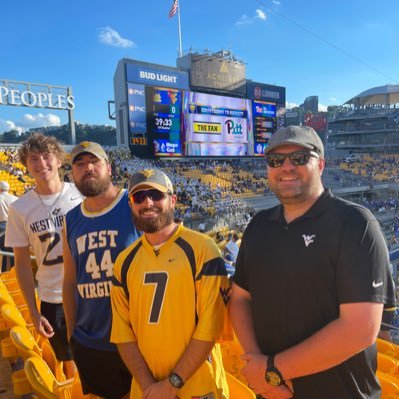 hoopmom72's profile picture. 