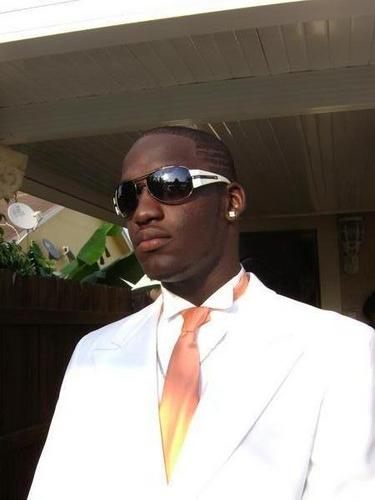 Follow my next twitter its @callmekingpin