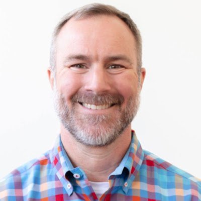 redbearnews's profile picture. Leading in the Digital Product arena