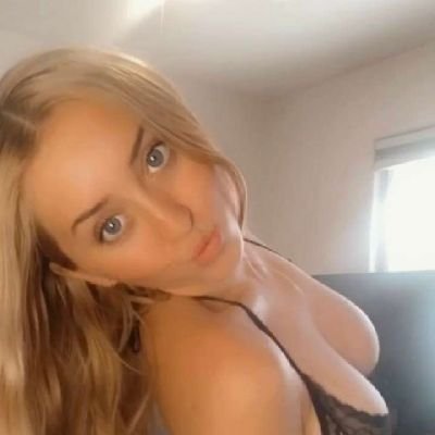 hardkink99's profile picture. ♡here for some fun♡
22yo #lesbian / #bi💦
dms are open (girls only)
*No age in bio = BLOCKED