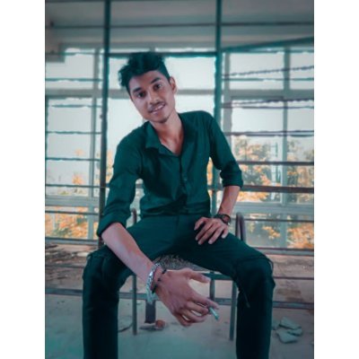 Kya karna hai bio dekh kr 😂
Kuch likhna ni aata meko 🥺
ab aa gaye toh follow bhi kr do thodi dua mil jayegi apko 🥰🥺🥰