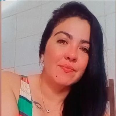 Filha do Seu Éder e da Dona Rosana,Mamãe do Cauê e da Anna Beatriz e sargitariana.❤