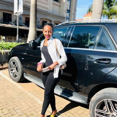 sbiraaro's profile picture. Engineer by profession
Here to fun
Follow for an instant follow back
